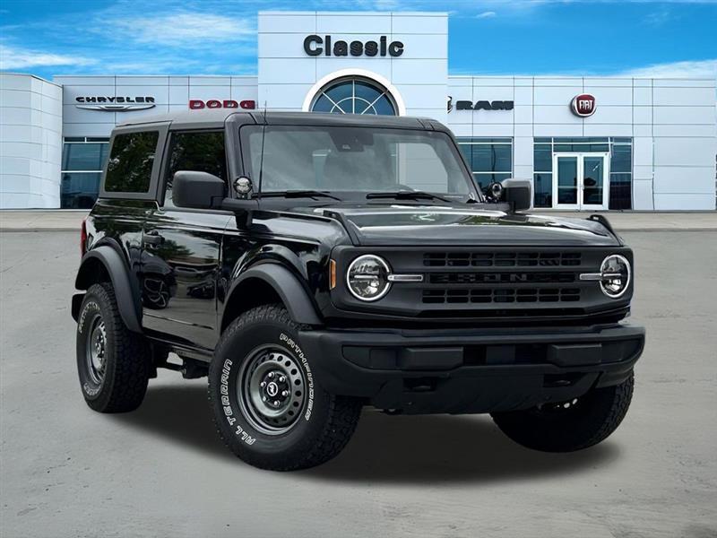 2022 Ford Bronco Base 2-Door