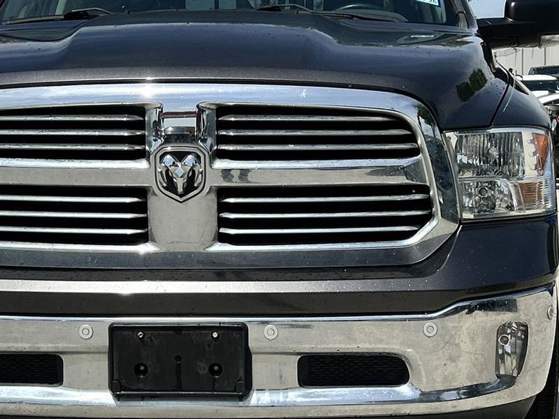 RAM 1500 SLT Crew Cab SWB 2WD 2016