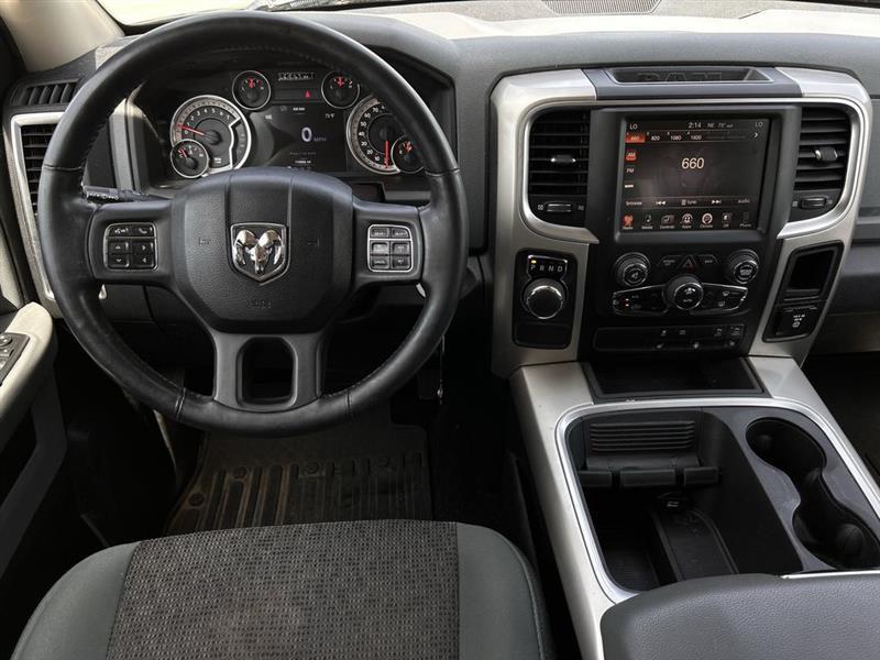 RAM 1500 SLT Crew Cab SWB 2WD 2016