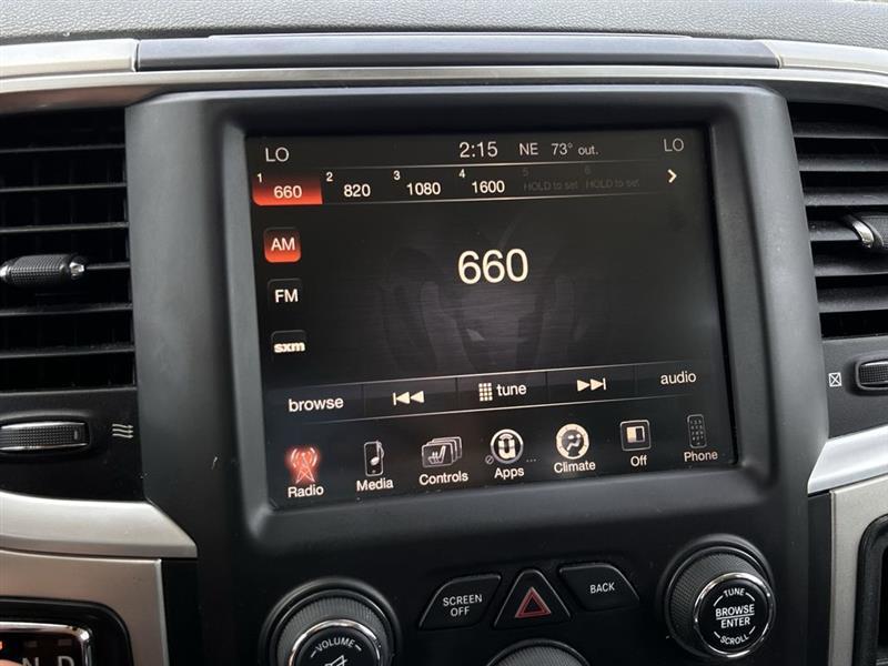 RAM 1500 SLT Crew Cab SWB 2WD 2016