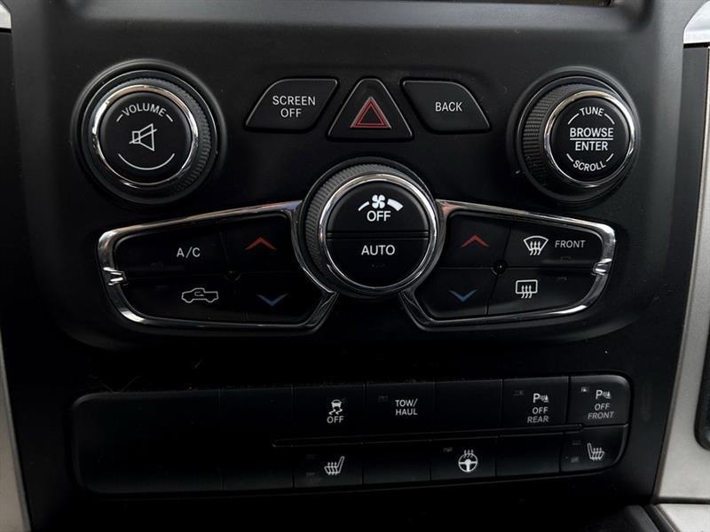 RAM 1500 SLT Crew Cab SWB 2WD 2016