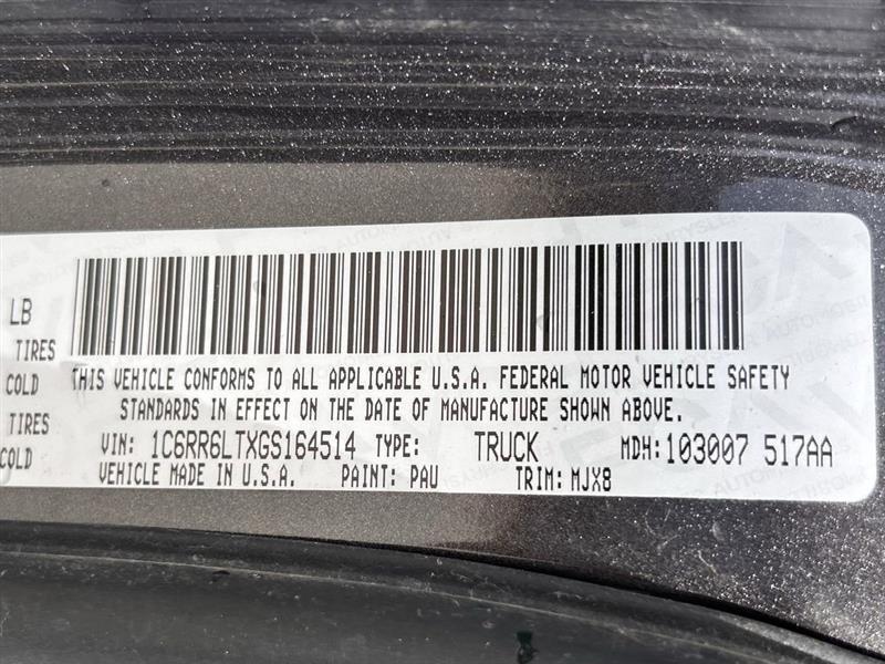 RAM 1500 SLT Crew Cab SWB 2WD 2016