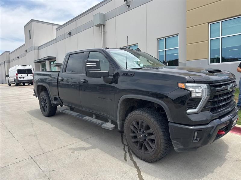 2025 Chevrolet Silverado 2500HD LTZ Crew Cab Long Box 4WD