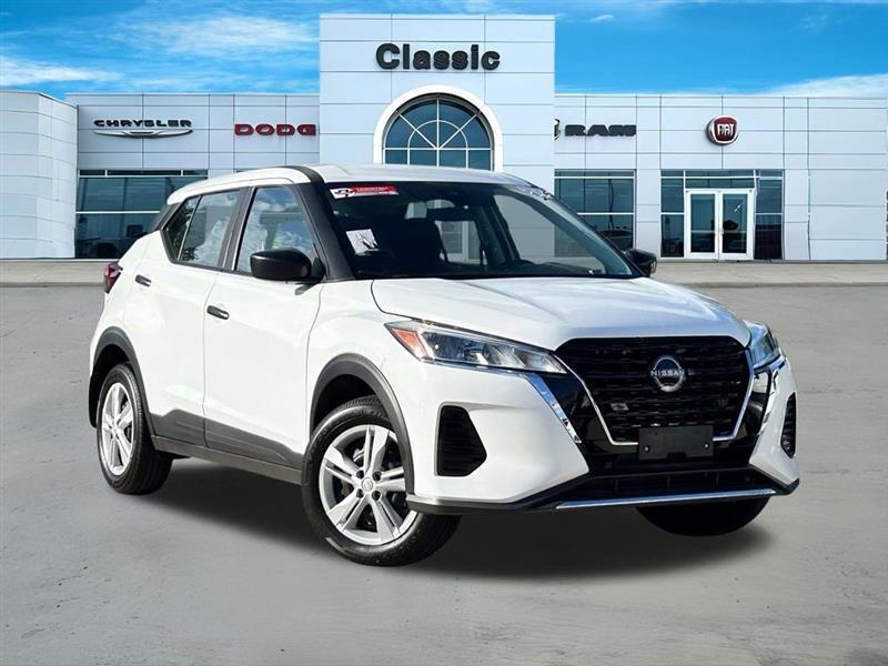 2025 Nissan Kicks S