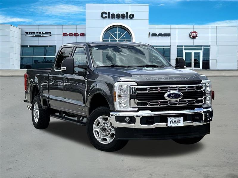 2025 Ford F-250 SD XLT Crew Cab 4WD