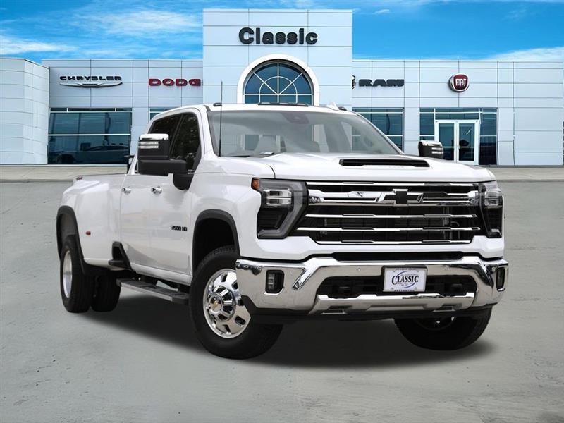 2025 Chevrolet Silverado 3500HD LTZ Crew Cab 4WD