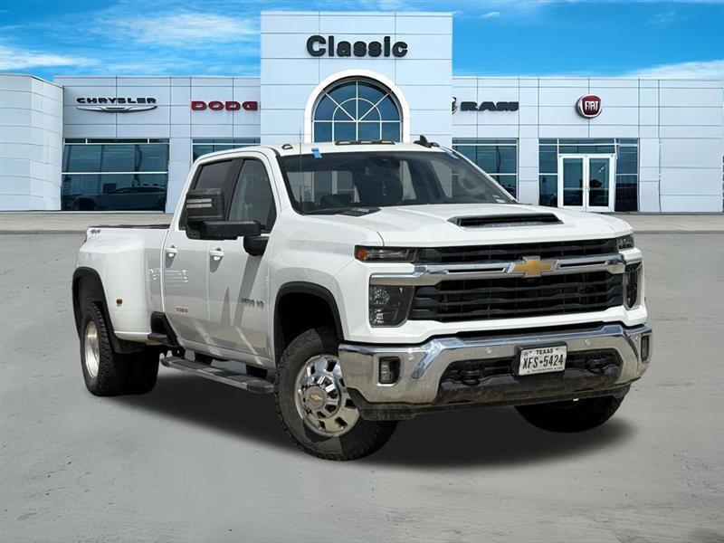 2025 Chevrolet Silverado 3500HD LT Crew Cab 4WD