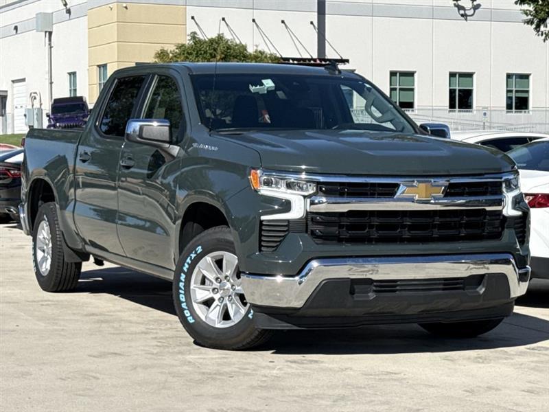 2025 Chevrolet Silverado 1500 LT Crew Cab 2WD