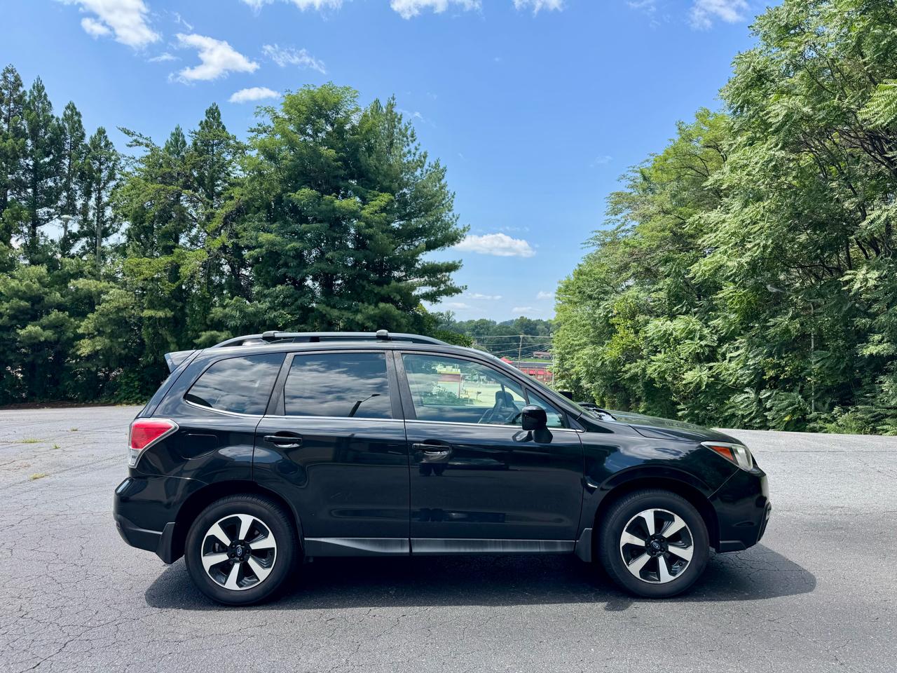 Subaru Forester 2.5i Limited 2017