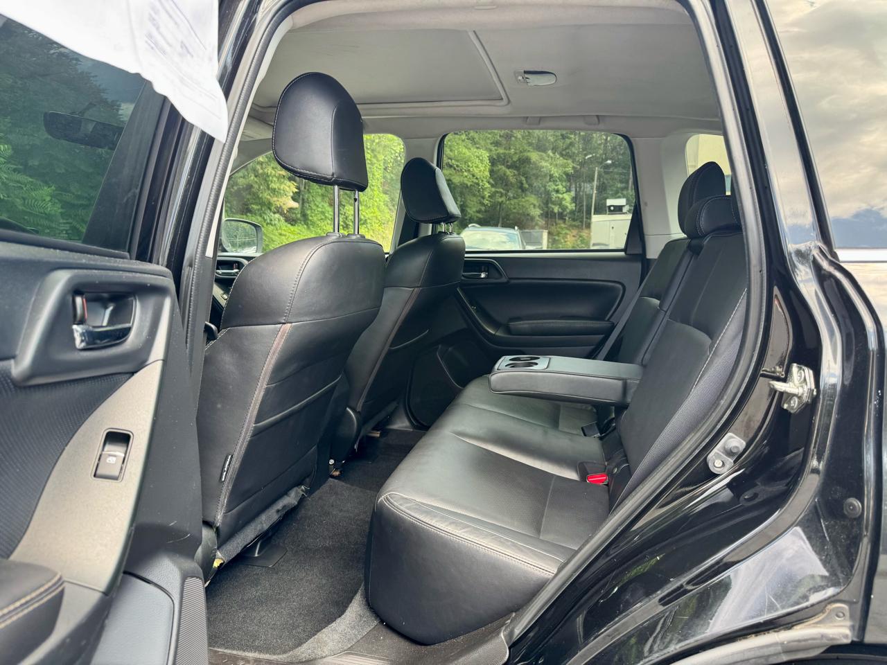 Subaru Forester 2.5i Limited 2017