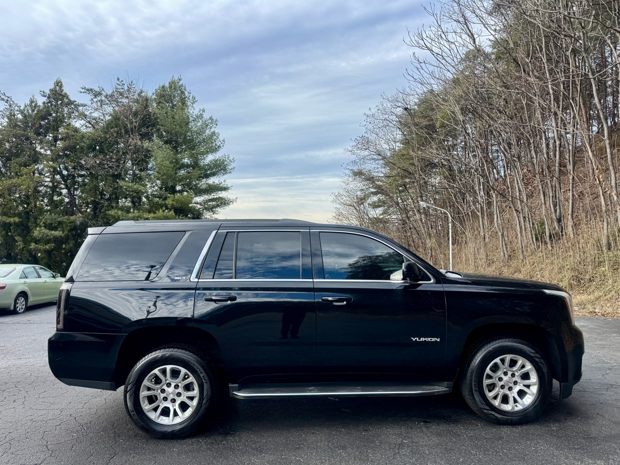 GMC Yukon SLT 4WD 2015