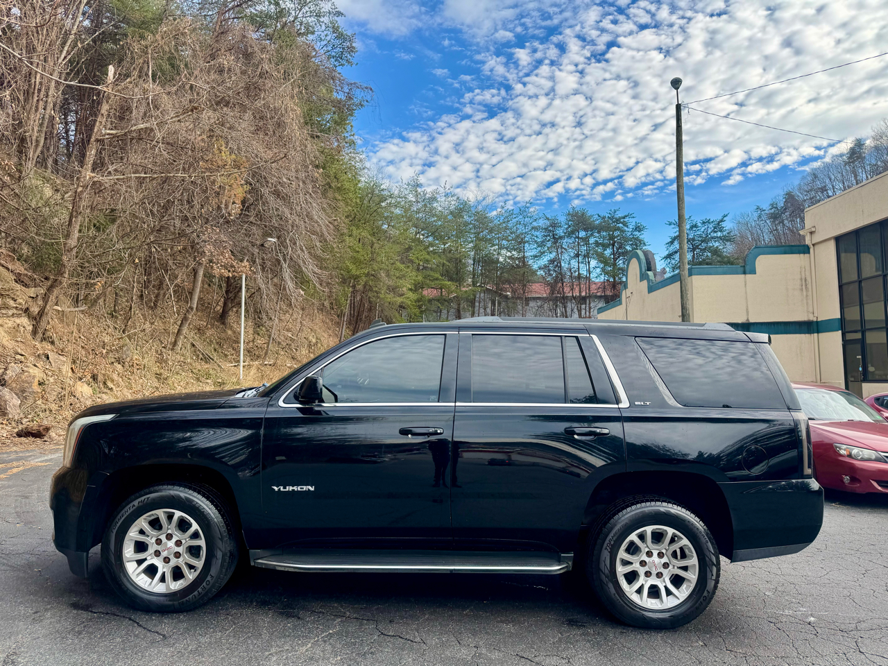 GMC Yukon SLT 4WD 2015