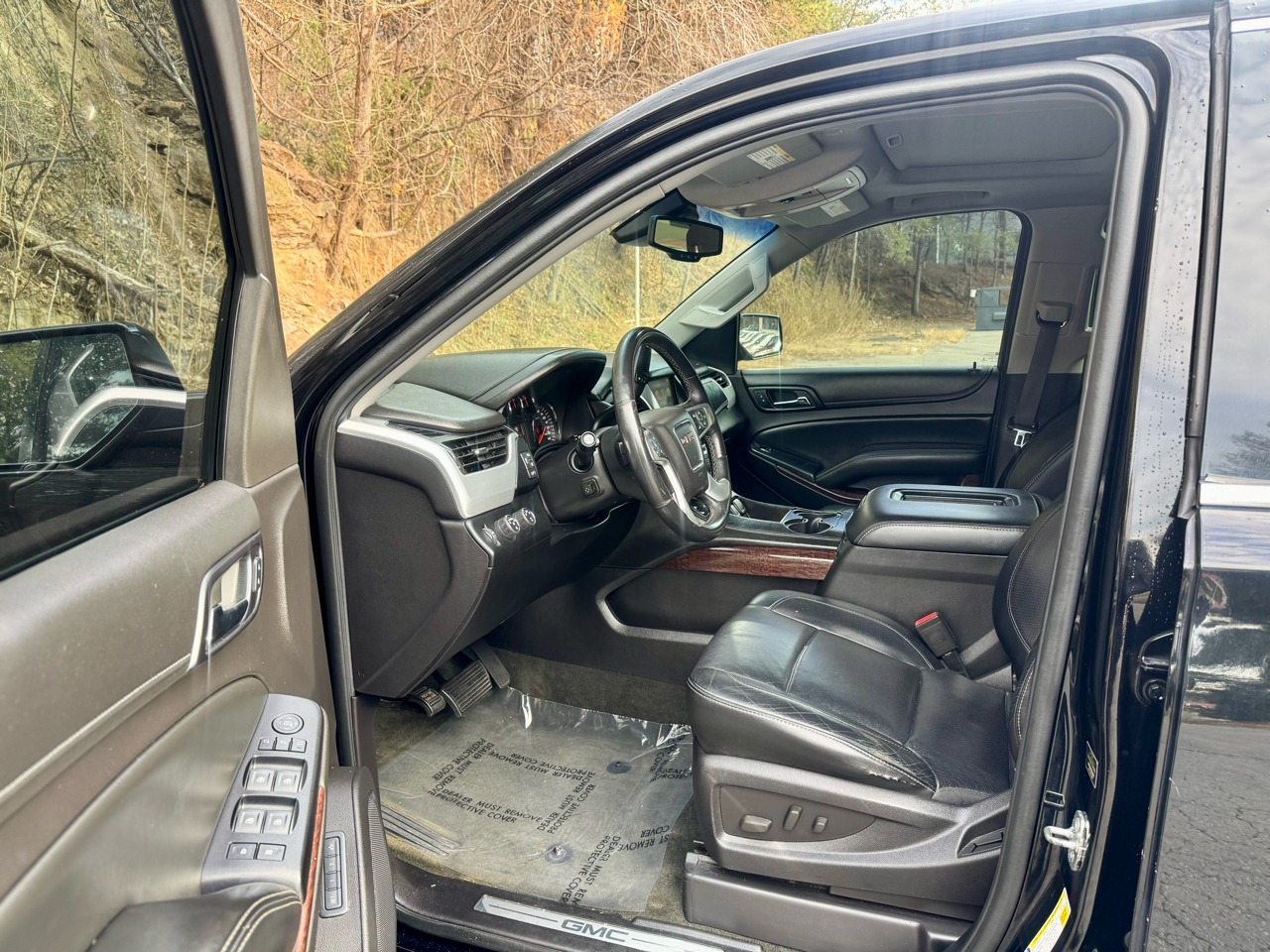 GMC Yukon SLT 4WD 2015