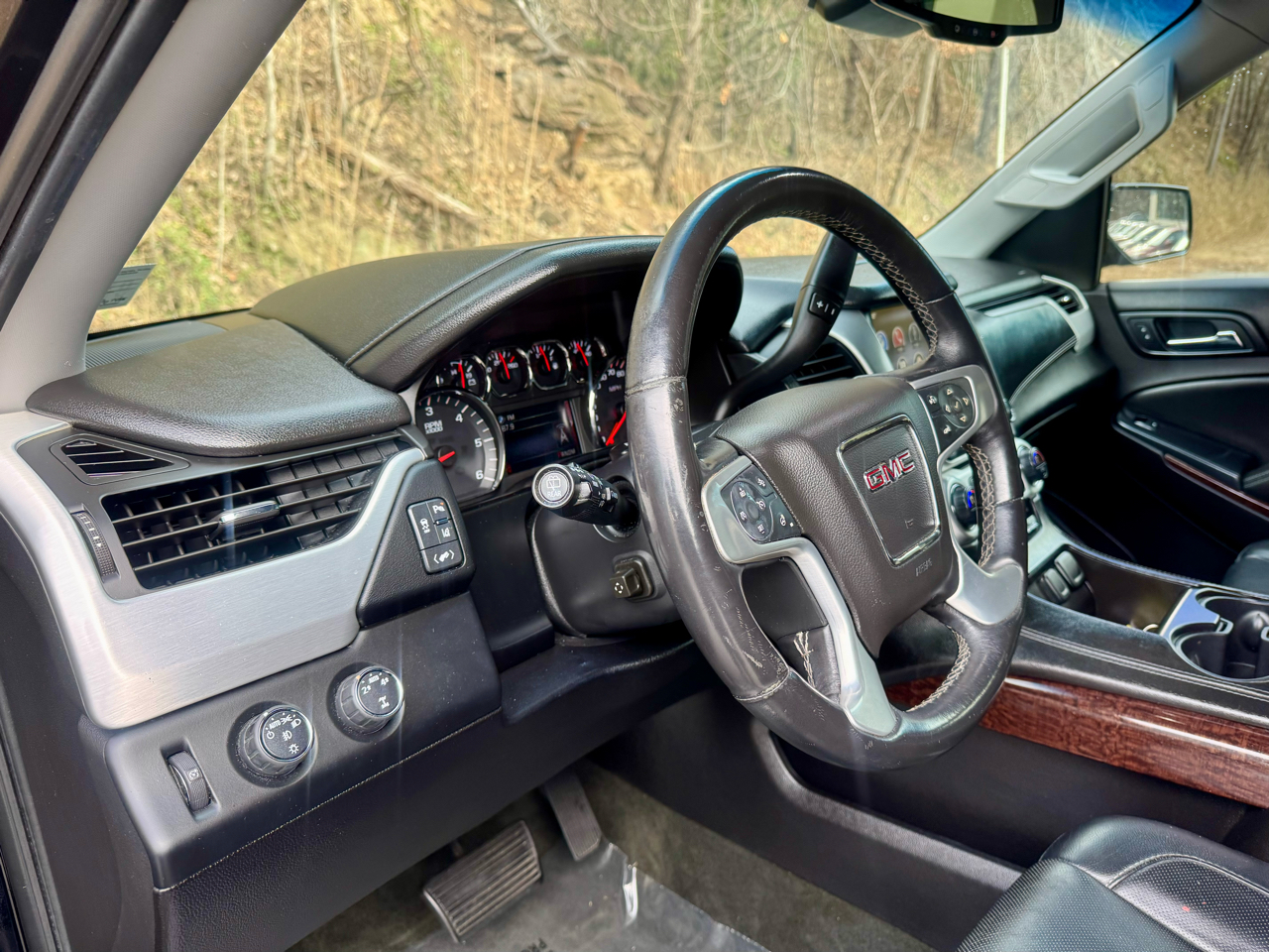 GMC Yukon SLT 4WD 2015