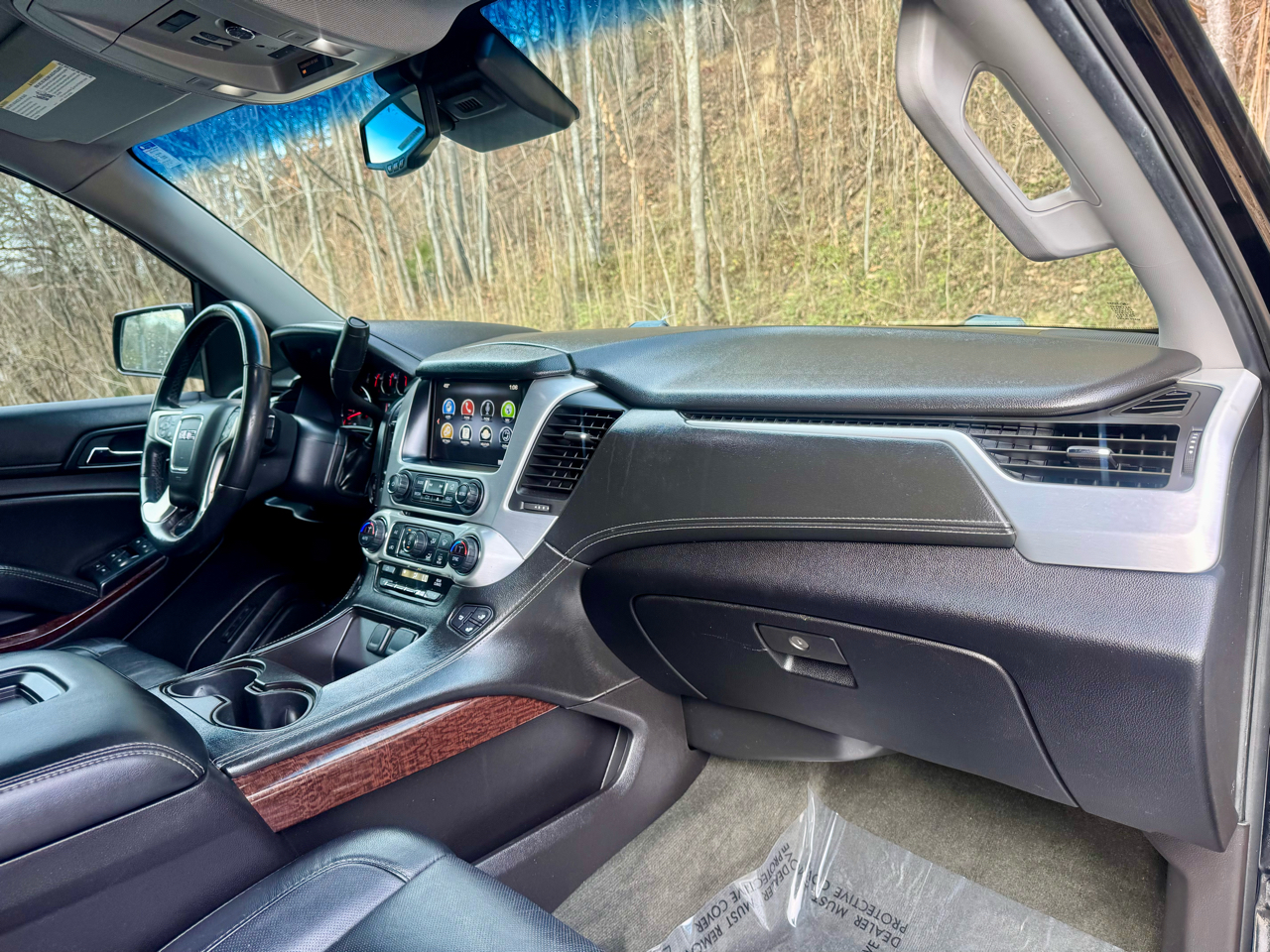 GMC Yukon SLT 4WD 2015