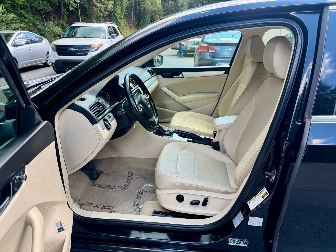 Volkswagen Passat 2.5L SE MT 2013 Volkswagen Passat 2.5L SE MT 2013