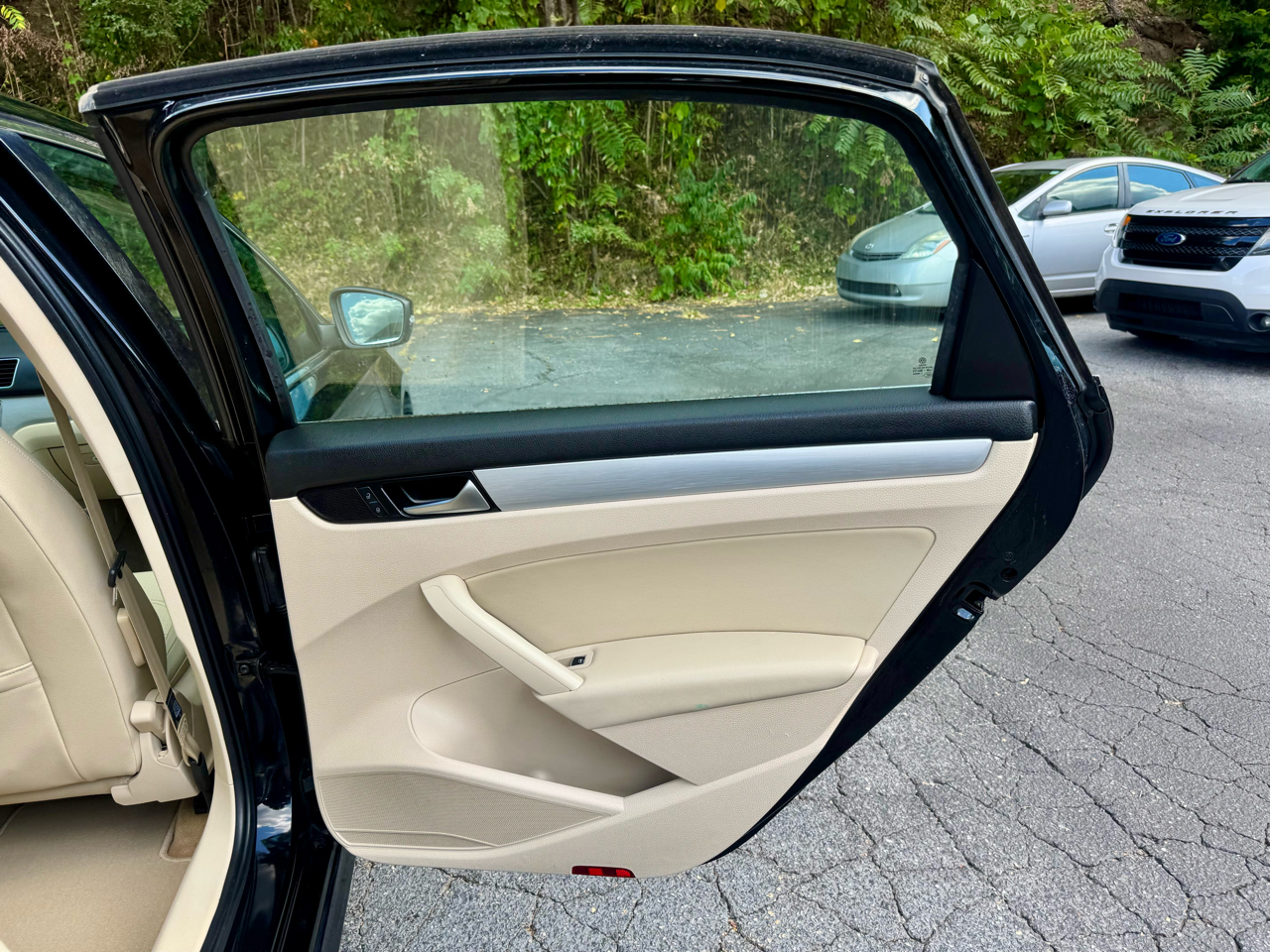 Volkswagen Passat 2.5L SE MT 2013 Volkswagen Passat 2.5L SE MT 2013