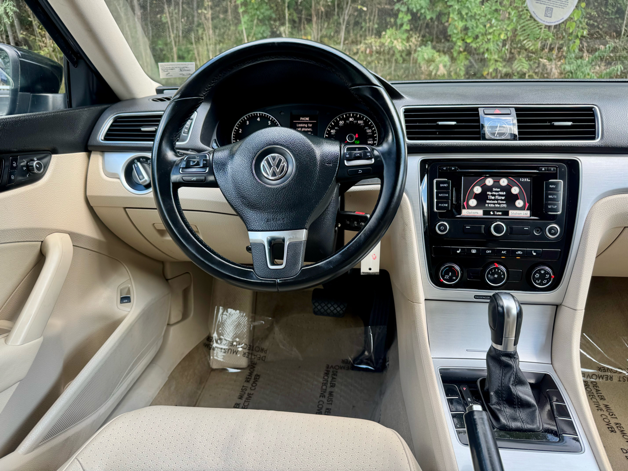 Volkswagen Passat 2.5L SE MT 2013 Volkswagen Passat 2.5L SE MT 2013