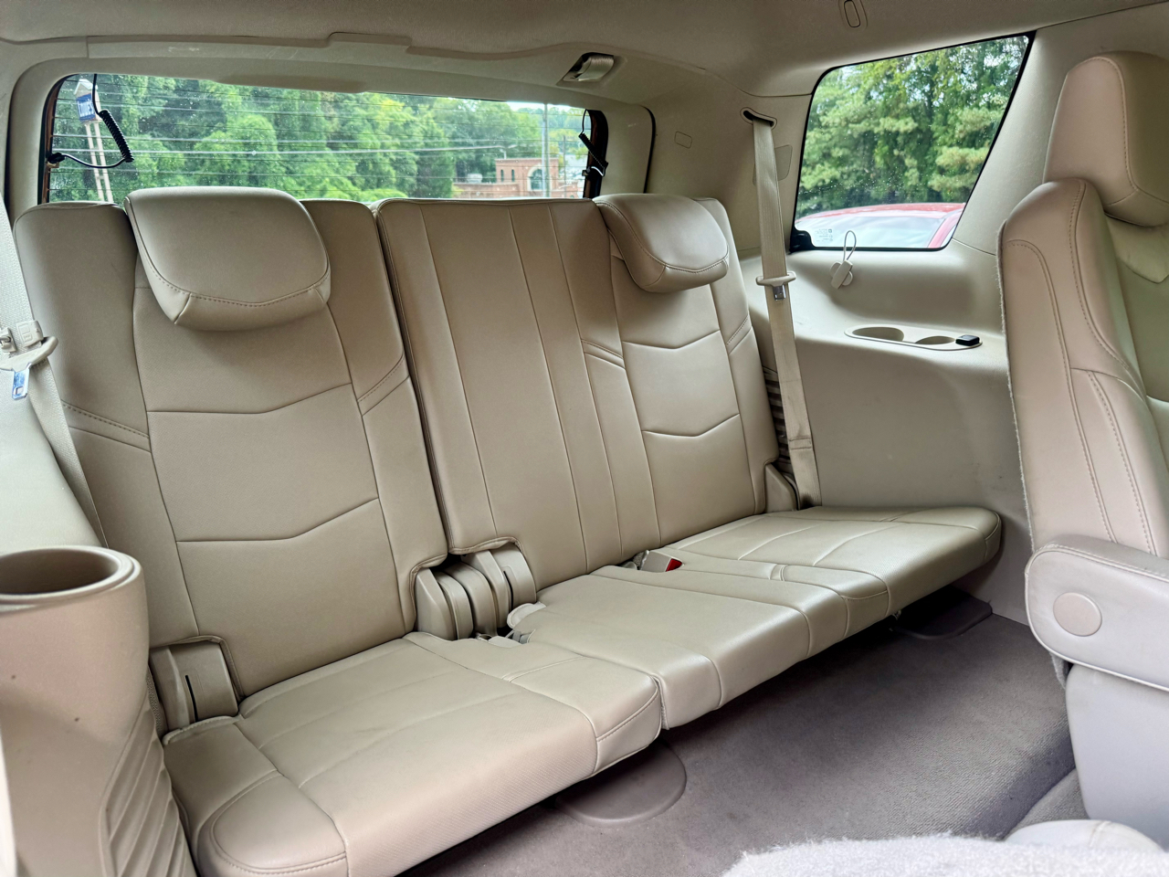 Cadillac Escalade Luxury 2WD 2015 Cadillac Escalade Luxury 2WD 2015
