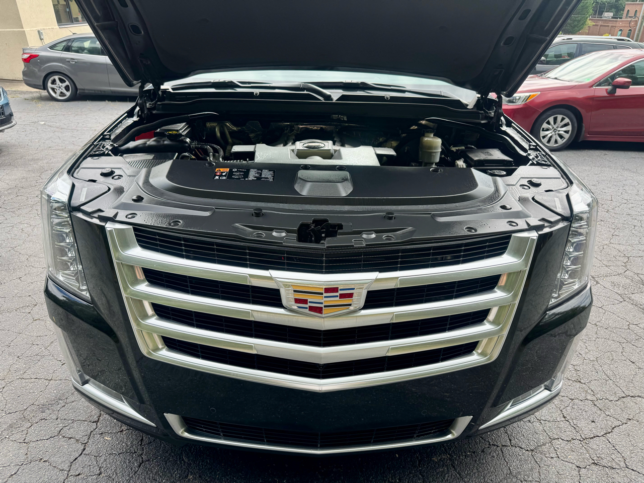 Cadillac Escalade Luxury 2WD 2015 Cadillac Escalade Luxury 2WD 2015