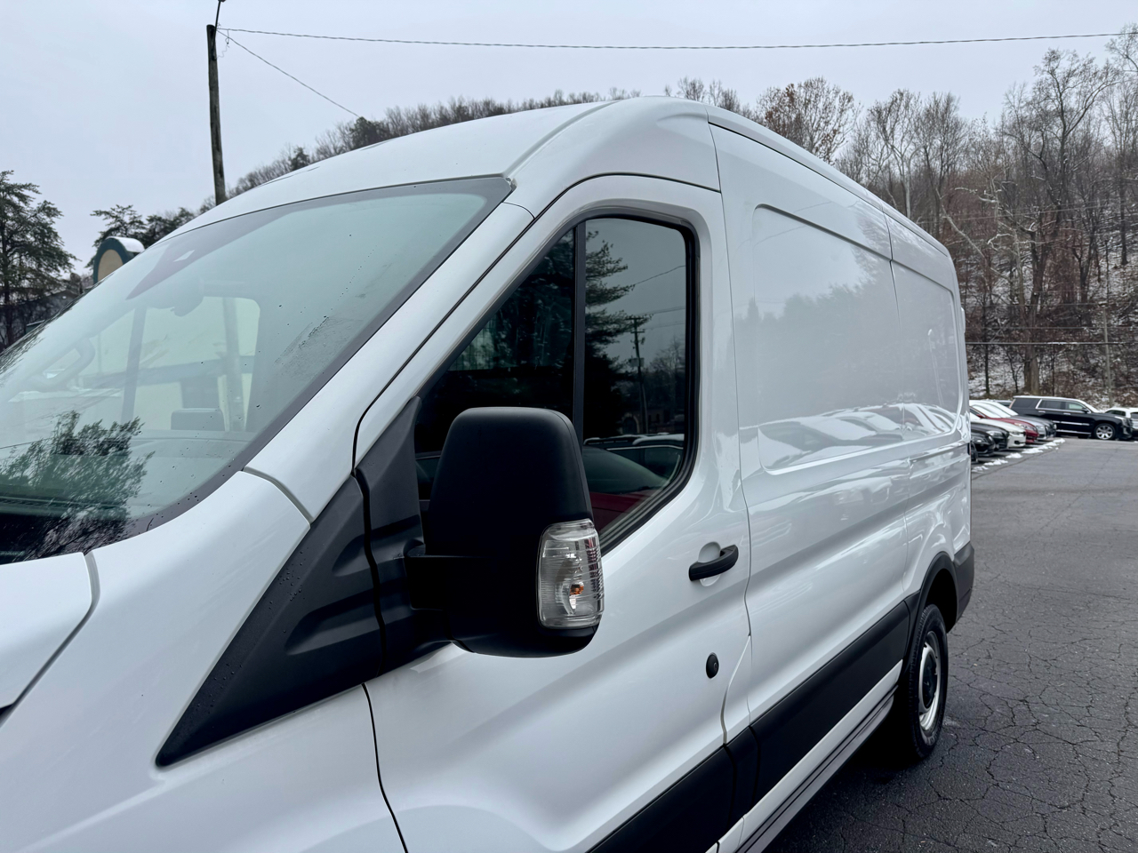 Ford Transit 250 Van Med. Roof w/Sliding Pass. 130-in. WB 2020