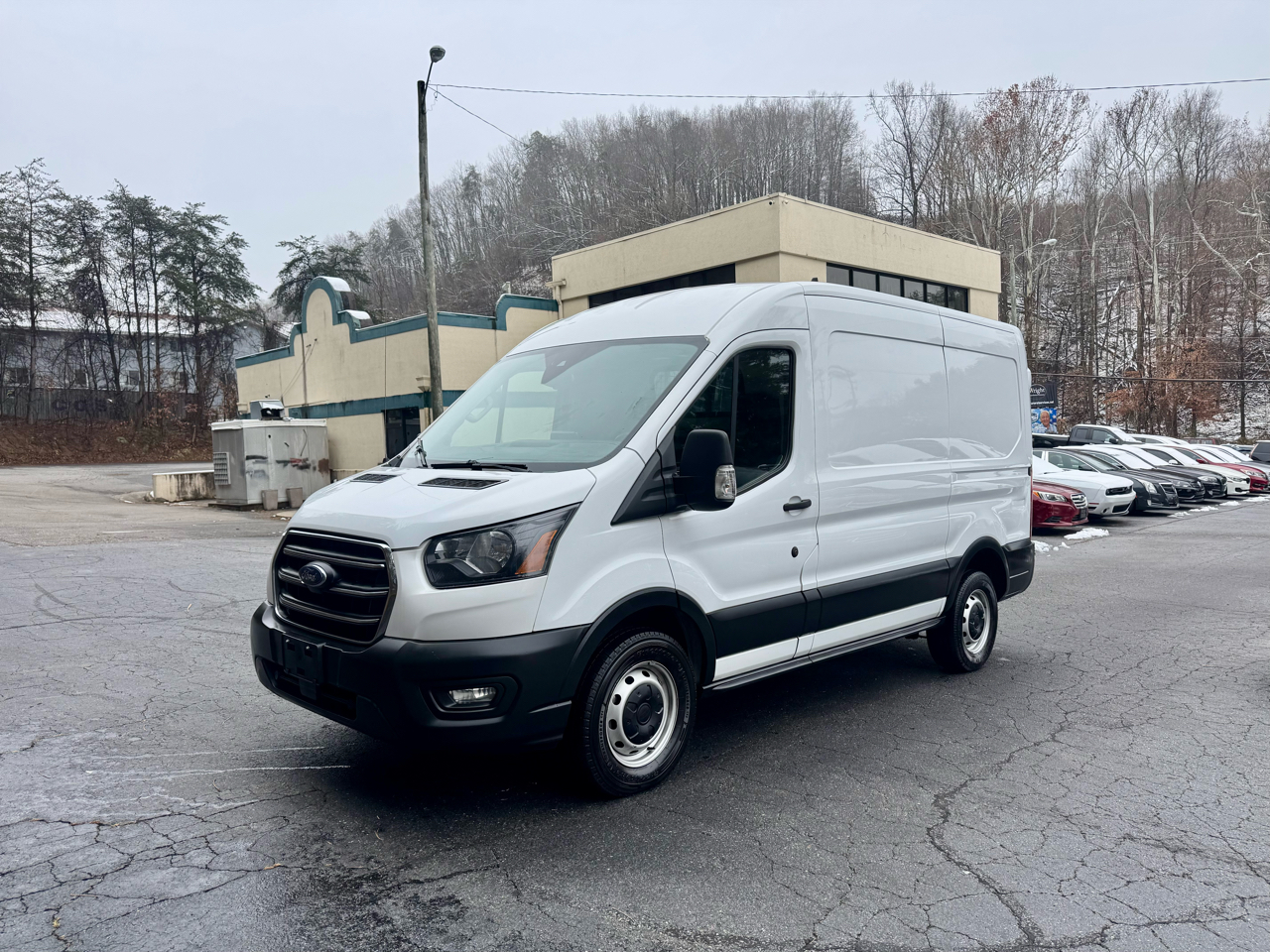 2020 Ford Transit 250 Van Med. Roof w/Sliding Pass. 130-in. WB