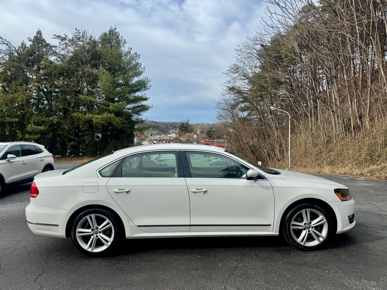 Volkswagen Passat 1.8T SEL Premium AT PZEV 2014
