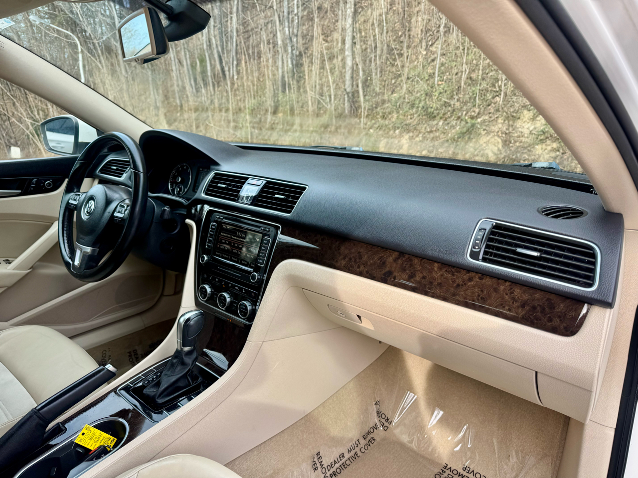 Volkswagen Passat 1.8T SEL Premium AT PZEV 2014