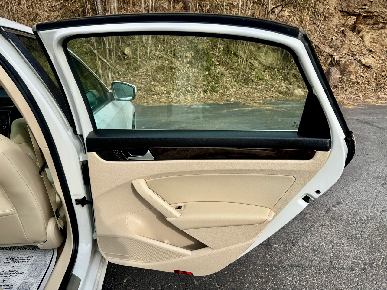 Volkswagen Passat 1.8T SEL Premium AT PZEV 2014