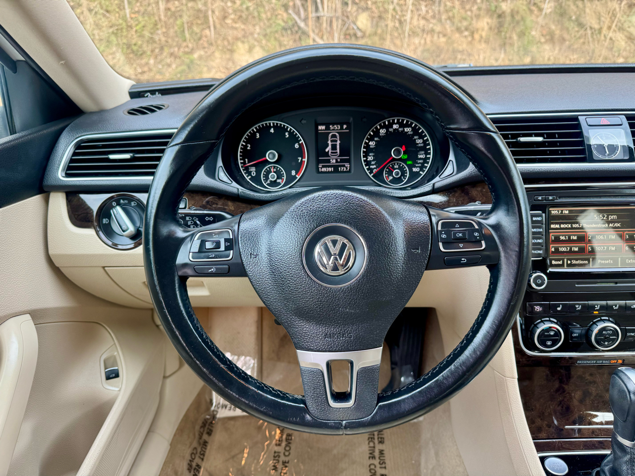 Volkswagen Passat 1.8T SEL Premium AT PZEV 2014