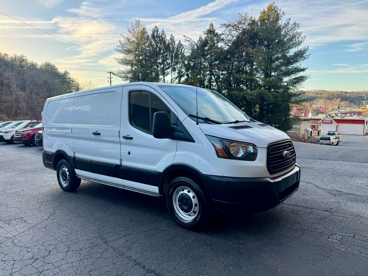 Ford Transit 150 Van Low Roof 60/40 Pass. 130-in. WB 2019