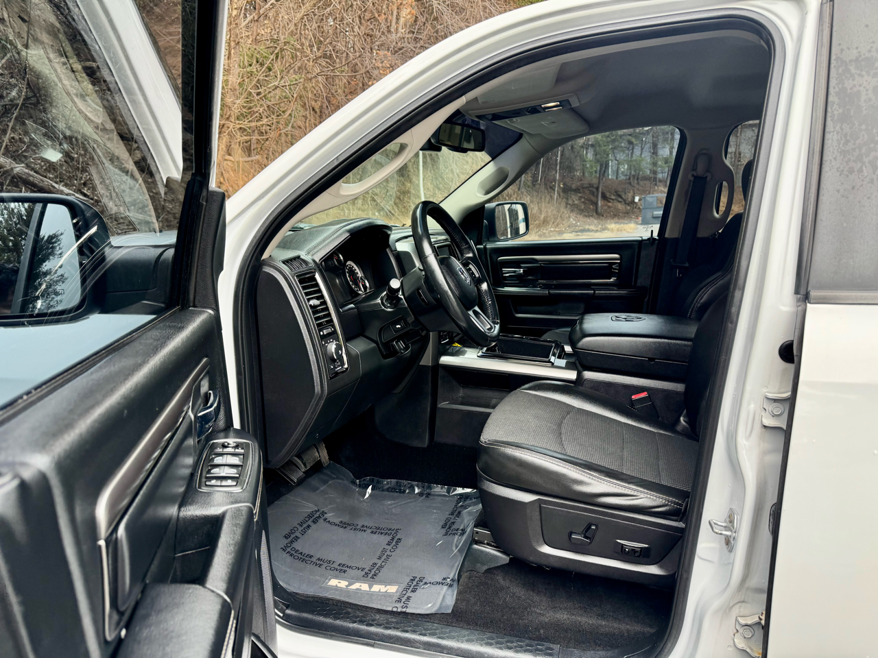 RAM 1500 Sport Crew Cab SWB 4WD 2014