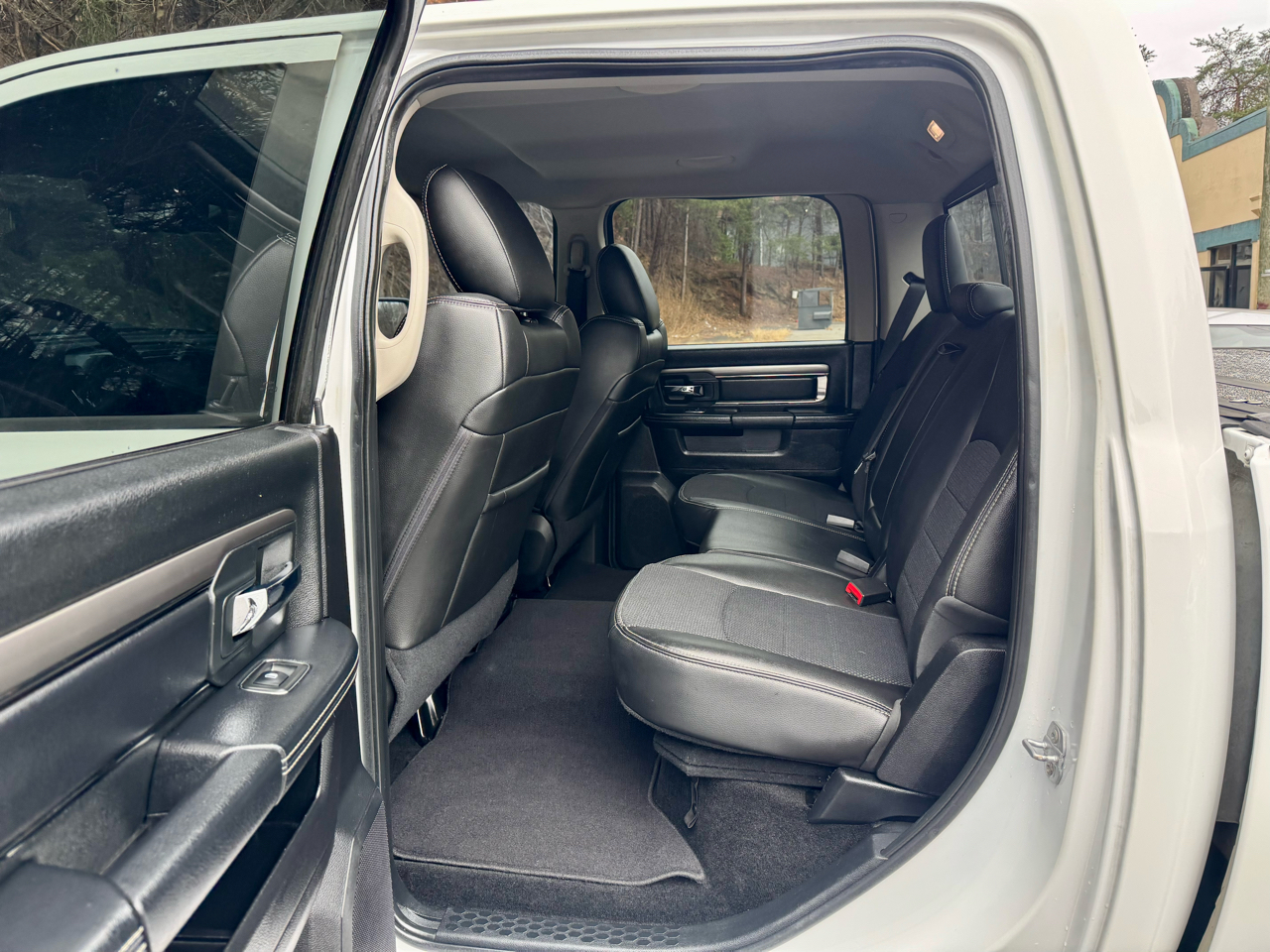 RAM 1500 Sport Crew Cab SWB 4WD 2014