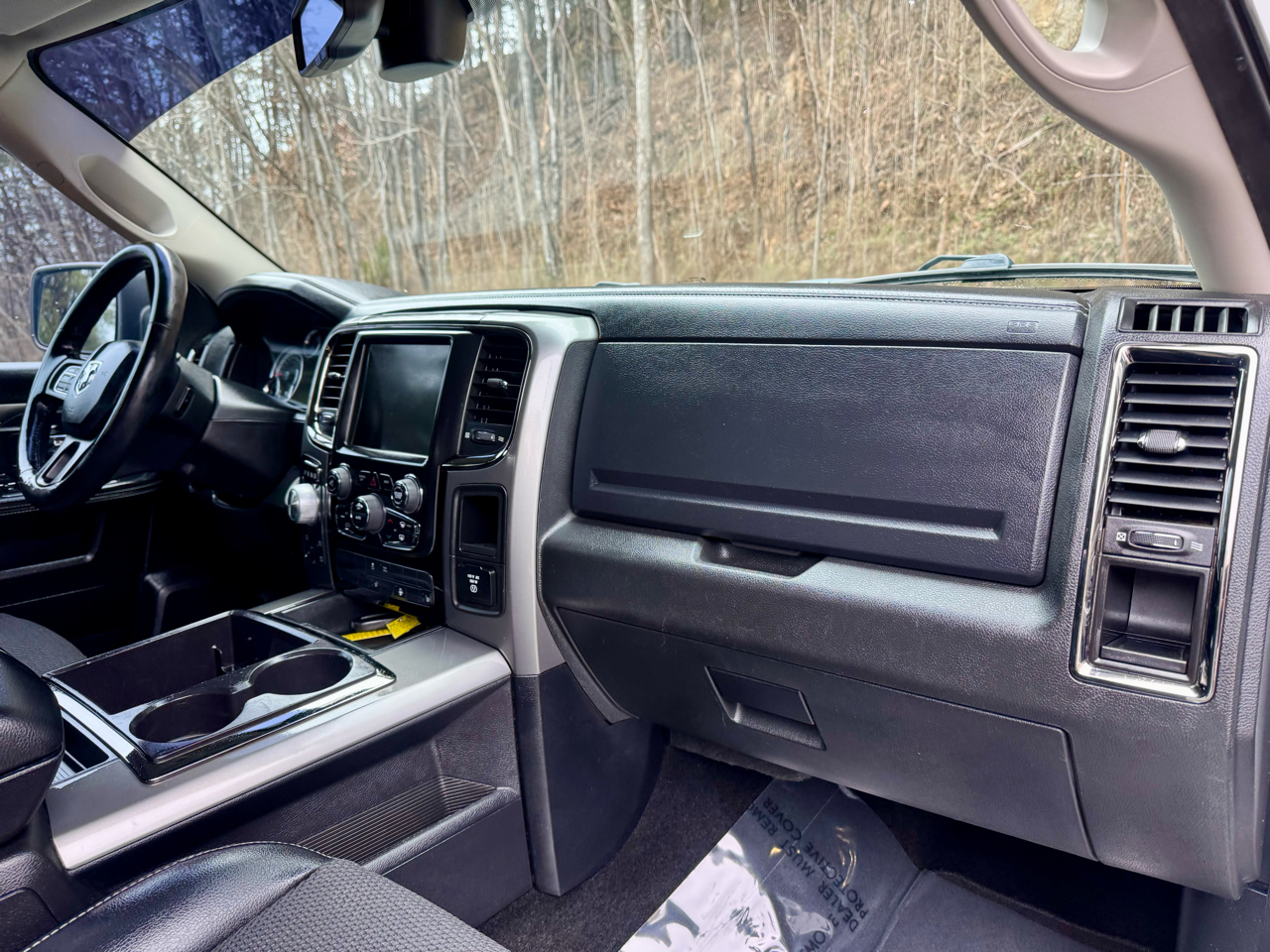 RAM 1500 Sport Crew Cab SWB 4WD 2014