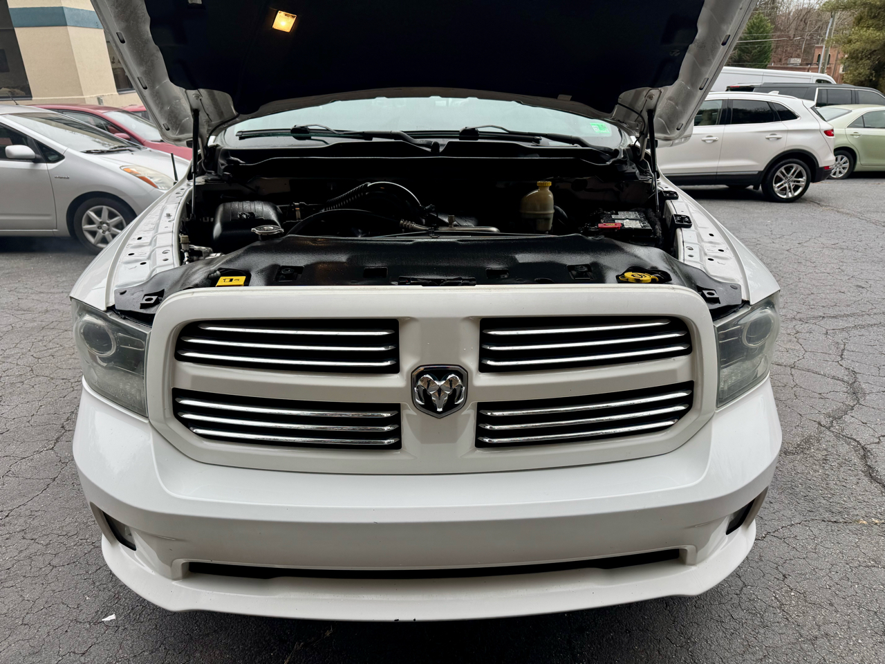 RAM 1500 Sport Crew Cab SWB 4WD 2014