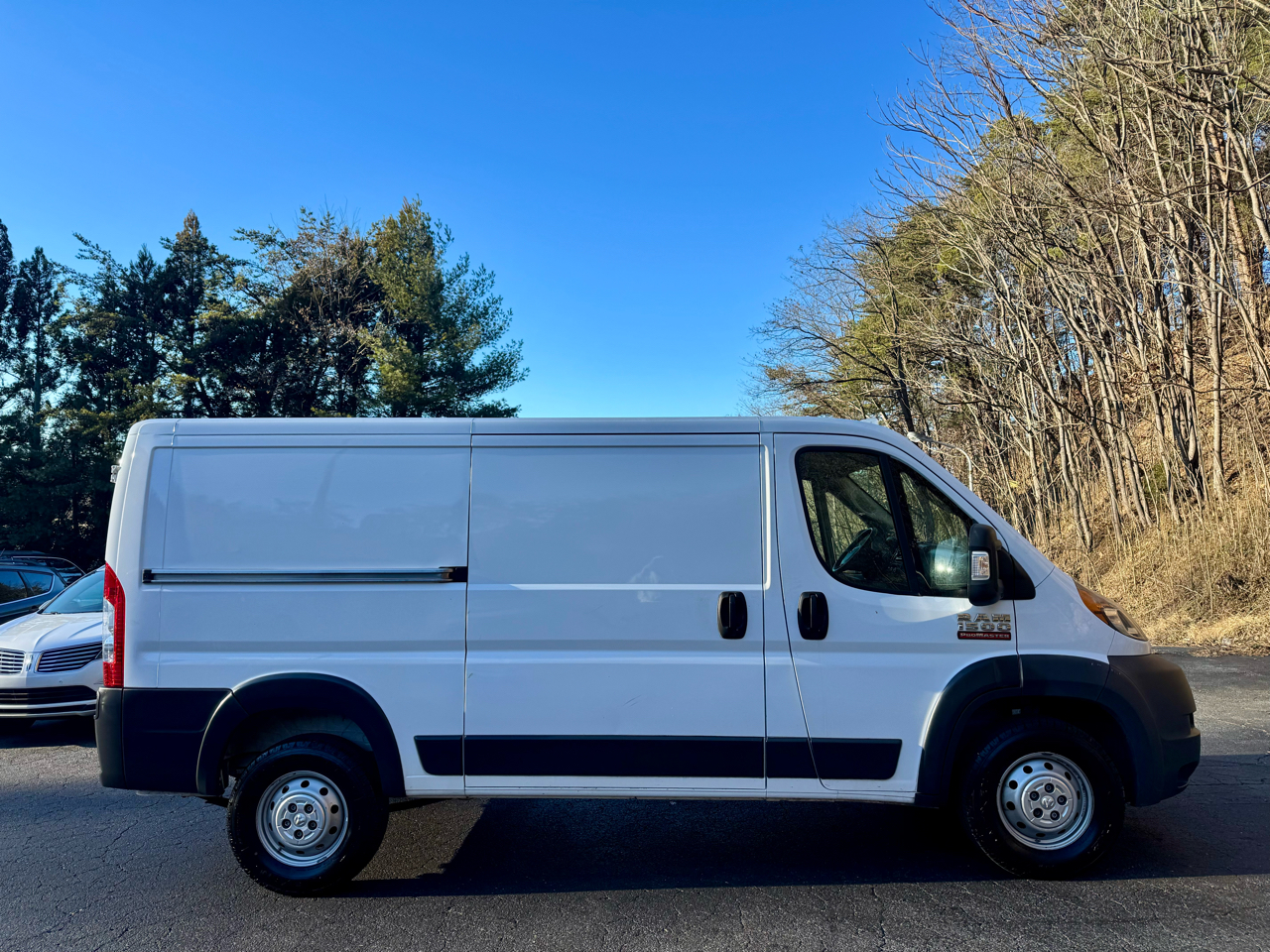 RAM Promaster 1500 Low Roof Tradesman 136-in. WB 2017