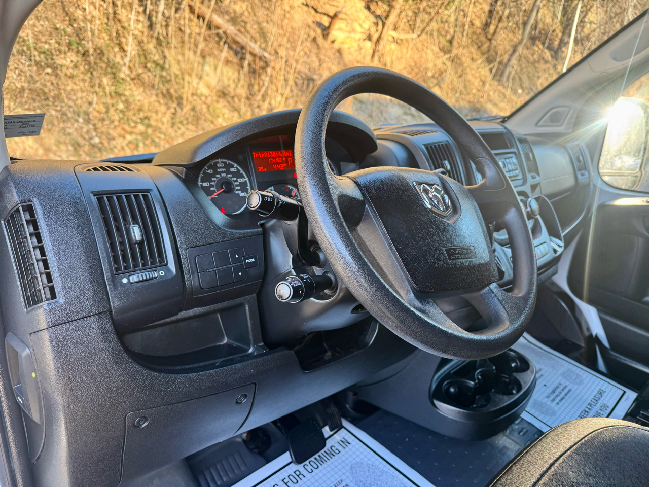 RAM Promaster 1500 Low Roof Tradesman 136-in. WB 2017