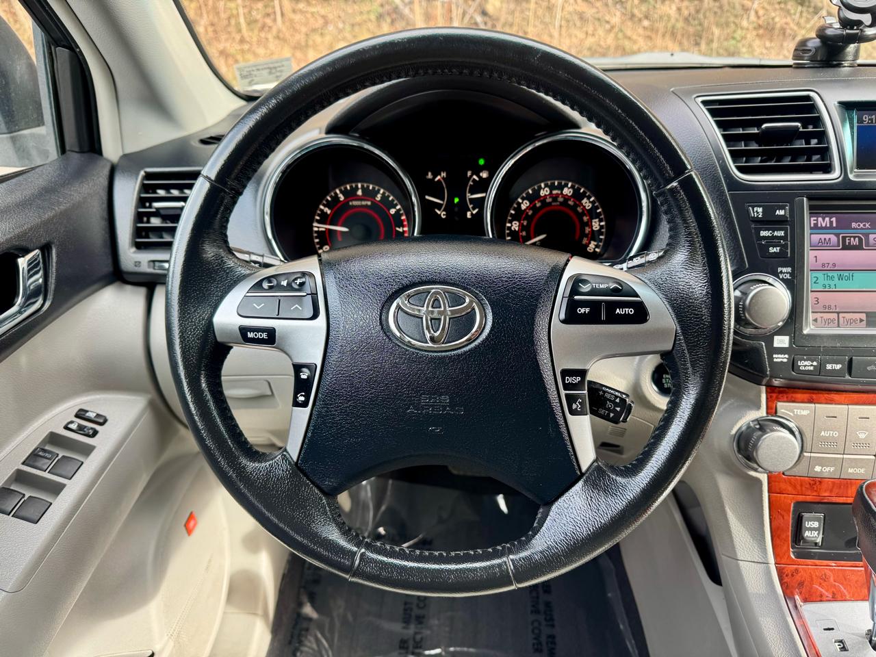 Toyota Highlander Limited 4WD 2011