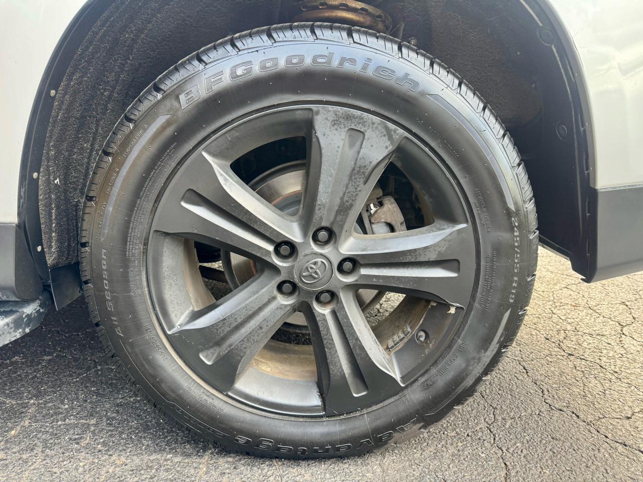 Toyota Highlander Limited 4WD 2011