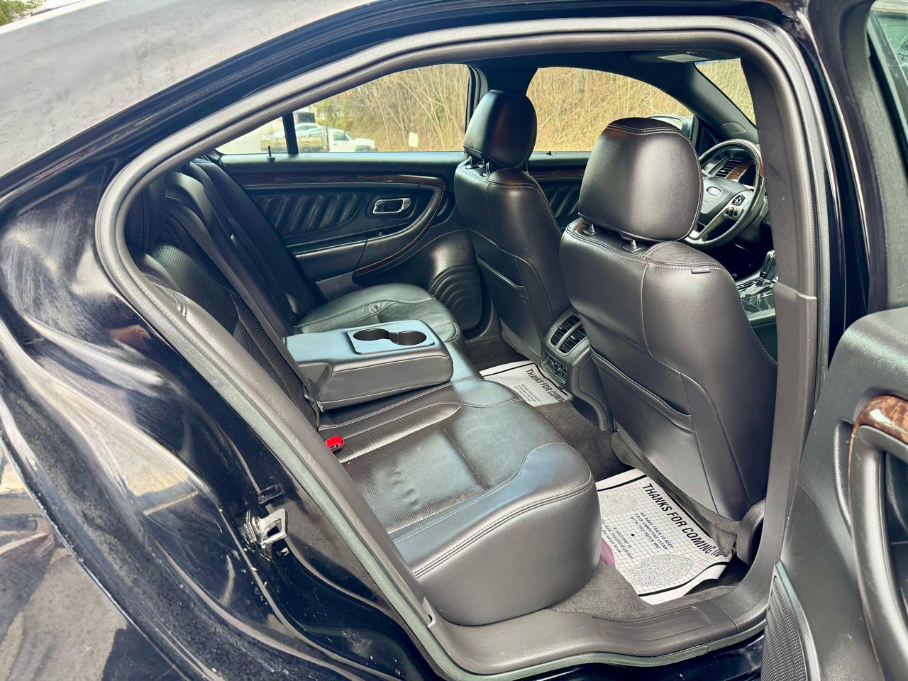 Ford Taurus Limited FWD 2018