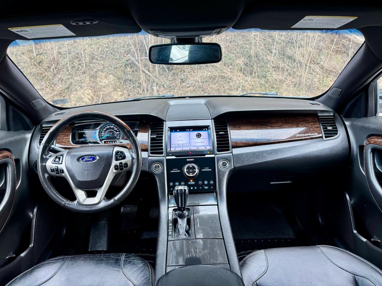 Ford Taurus Limited FWD 2018