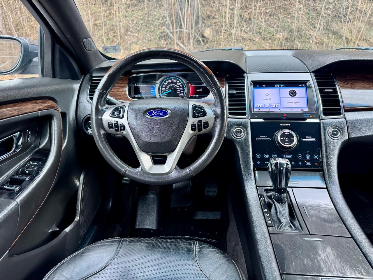 Ford Taurus Limited FWD 2018