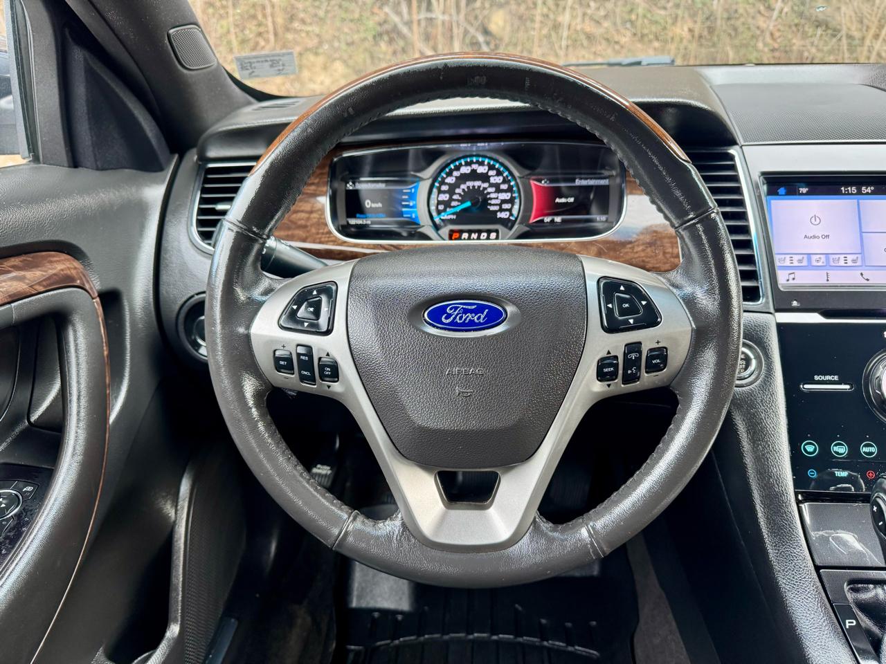 Ford Taurus Limited FWD 2018