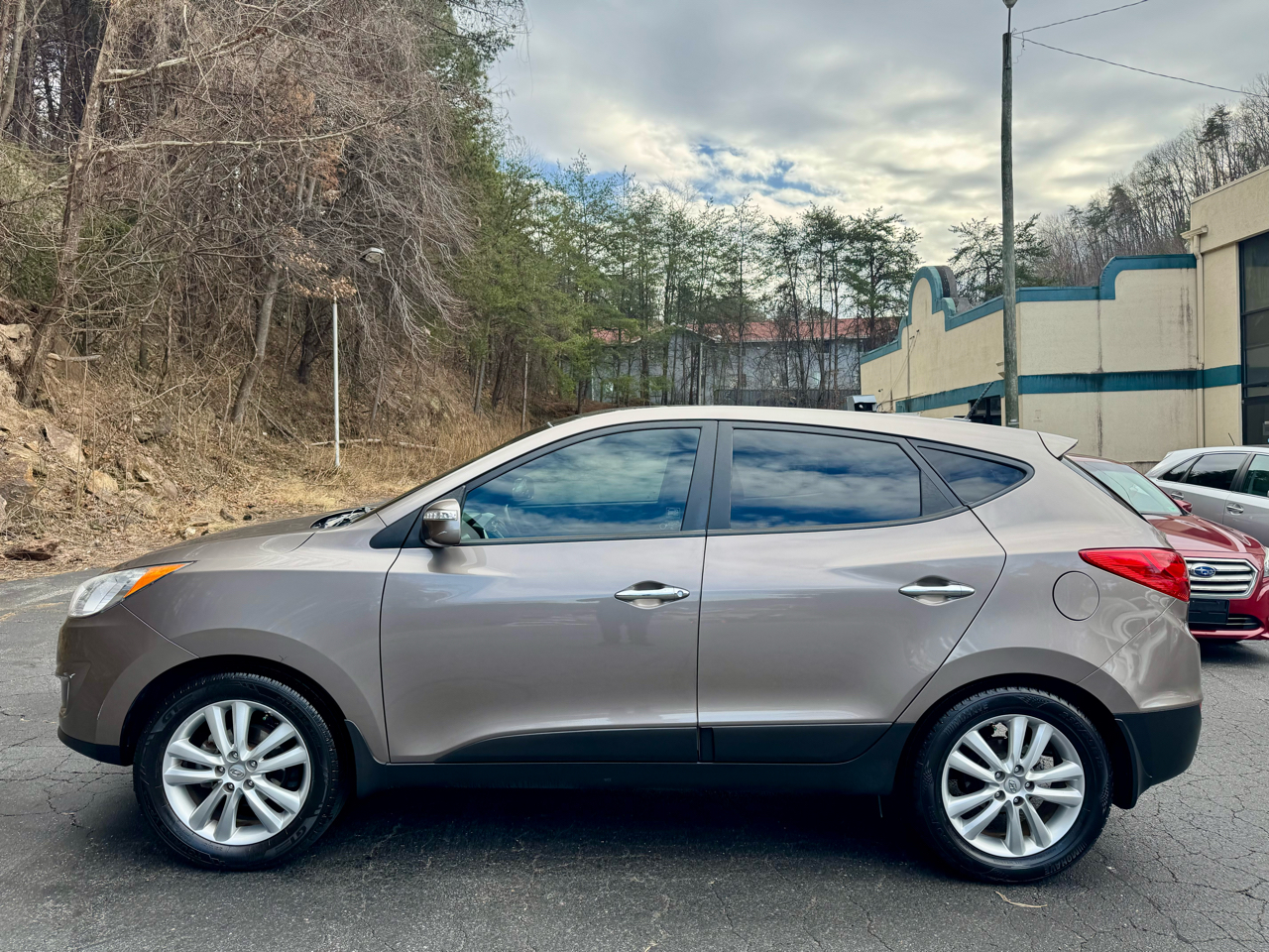 Hyundai Tucson Limited 2WD 2011