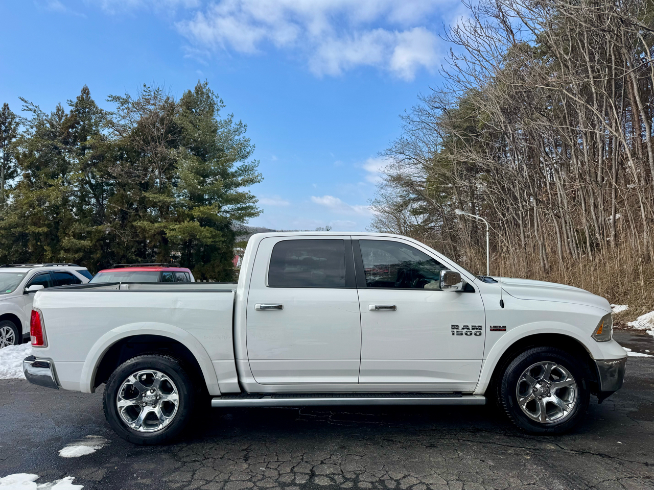 RAM 1500 Laramie Crew Cab SWB 4WD 2014