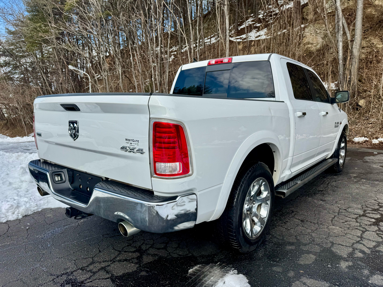 RAM 1500 Laramie Crew Cab SWB 4WD 2014