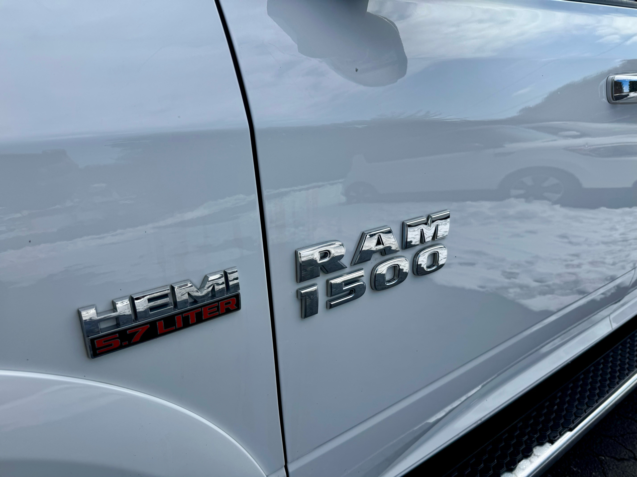 RAM 1500 Laramie Crew Cab SWB 4WD 2014