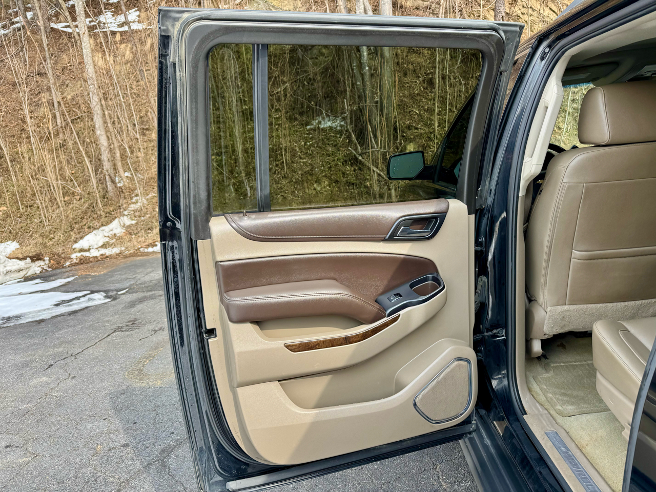 Chevrolet Suburban LT 4WD 2016