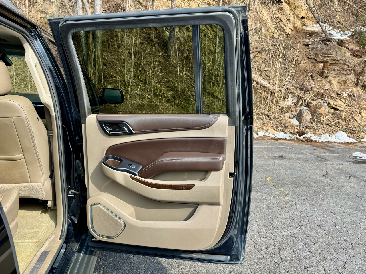 Chevrolet Suburban LT 4WD 2016