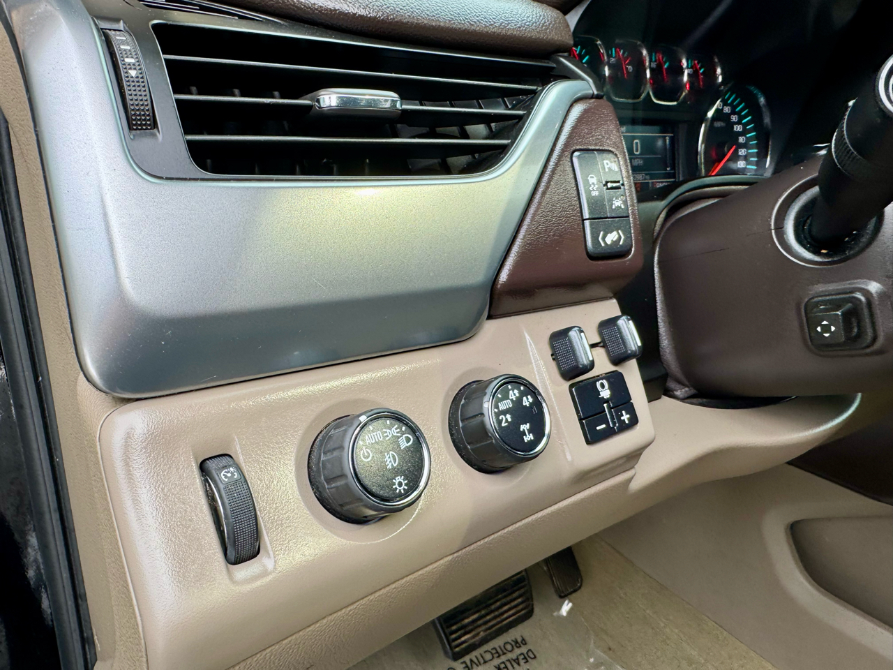 Chevrolet Suburban LT 4WD 2016